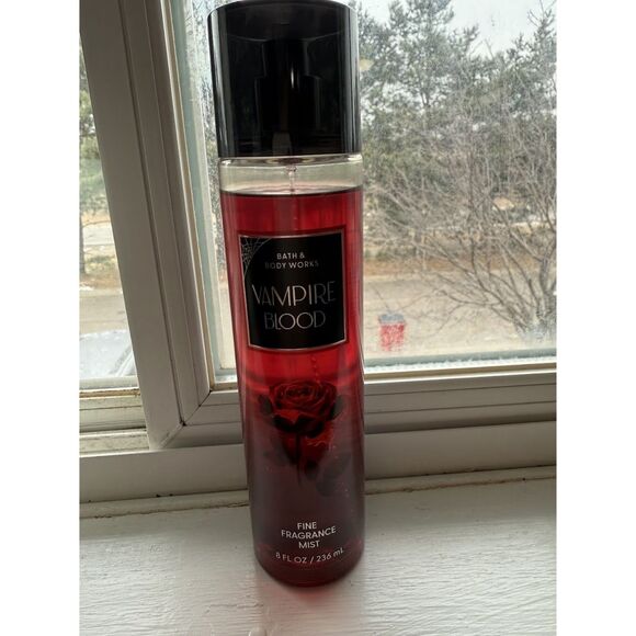 Bath and Body Works  Vampire Blood mist - Picture 1 of 1